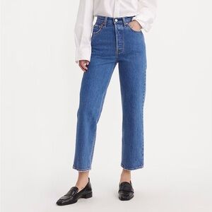 Levi’s Ribcage Straight Ankle Jeans in Jazz Pop Medium Wash 26